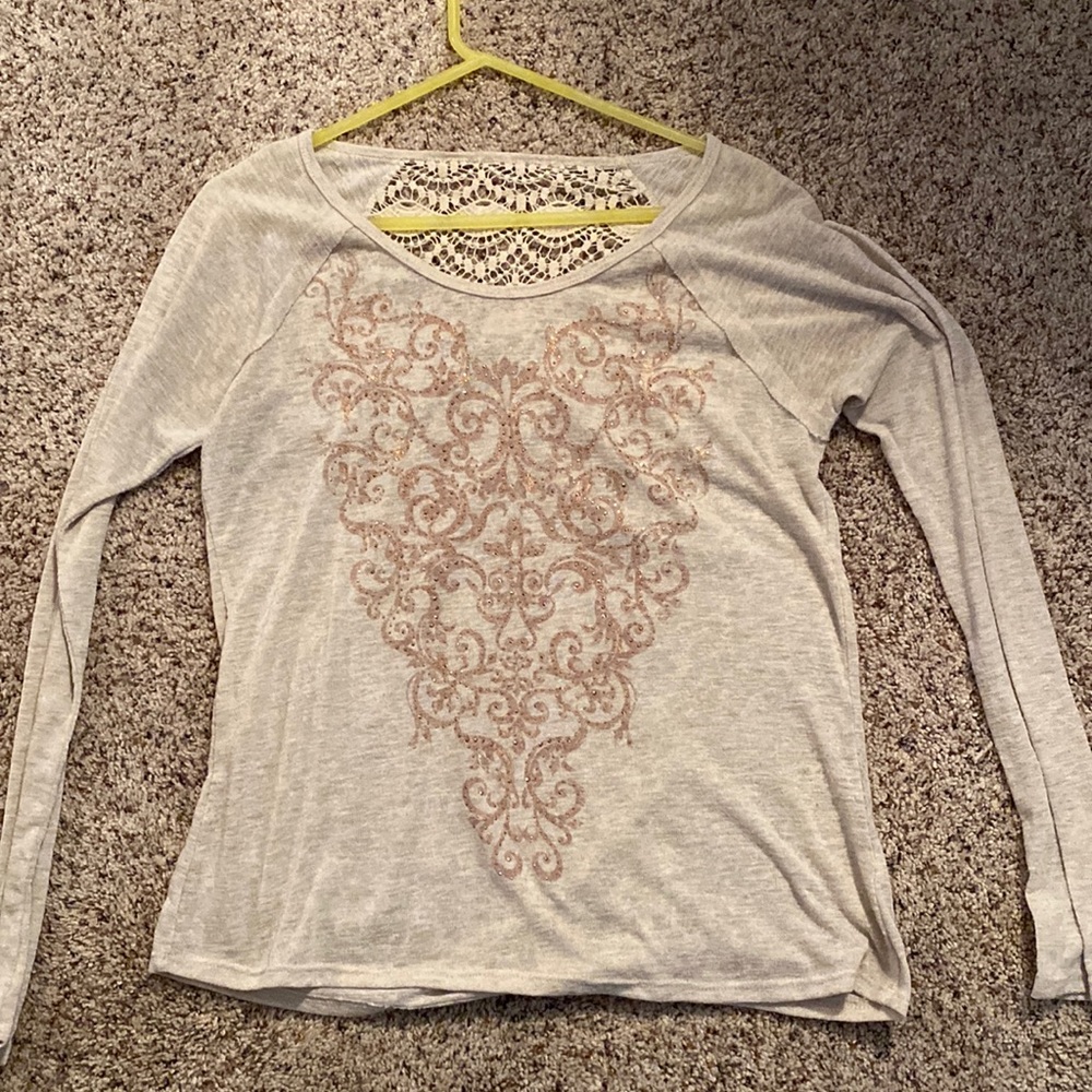 Maurice’s long sleeve cream colors shirt with lace back. Large